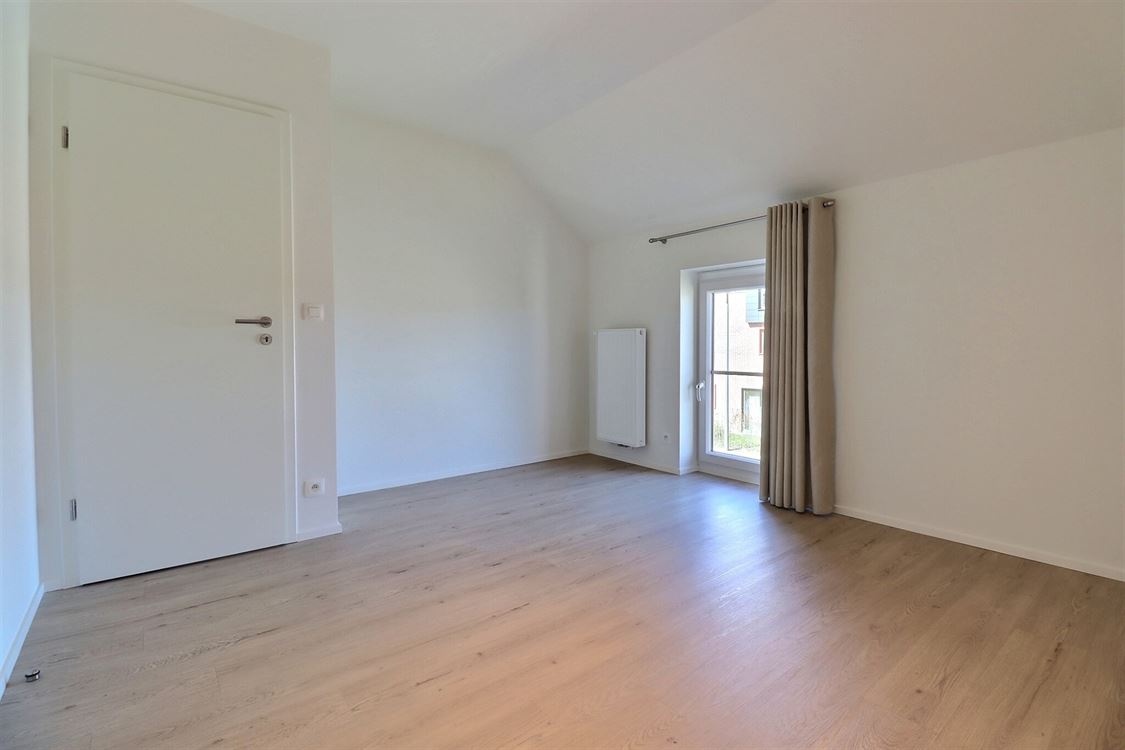 Villa/maison/ferme à ERPENT (3 chambres)