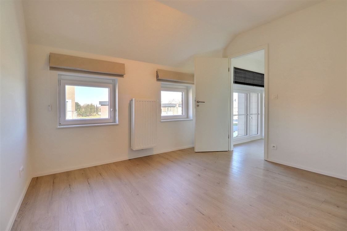 Villa/maison/ferme à ERPENT (3 chambres)