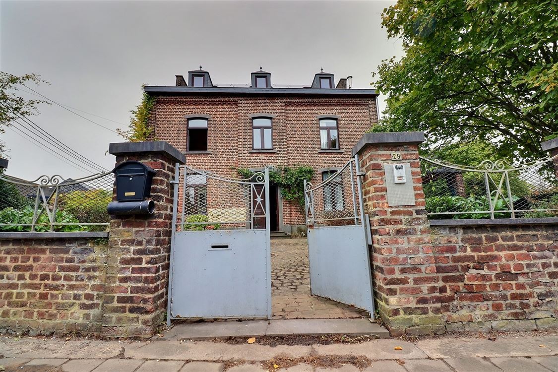 Villa/maison/ferme à SPY (3 chambres)