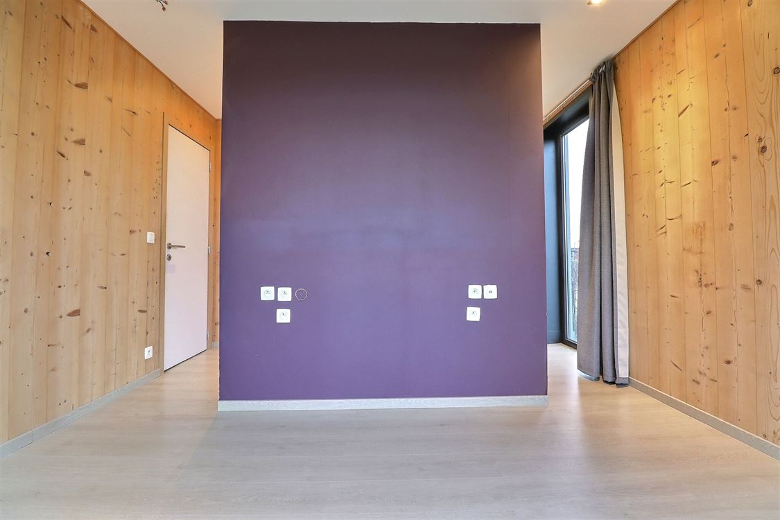 Villa/maison/ferme à Lesve (3 chambres)