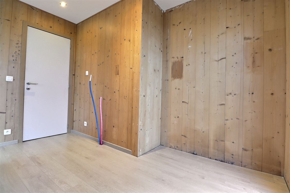 Villa/maison/ferme à Lesve (3 chambres)