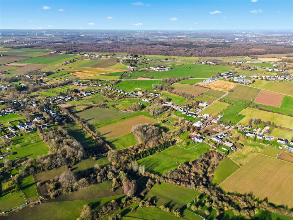 Villa/maison/ferme à Lesve (3 chambres)