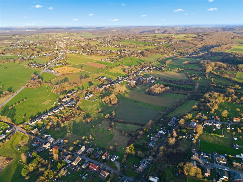 Villa/maison/ferme à Lesve (3 chambres)