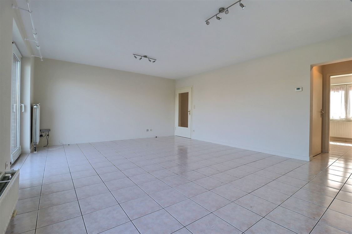 Appartement à JAMBES (2 chambres)