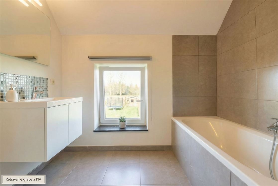 Villa/maison/ferme à Bois-De-Villers (3 chambres)