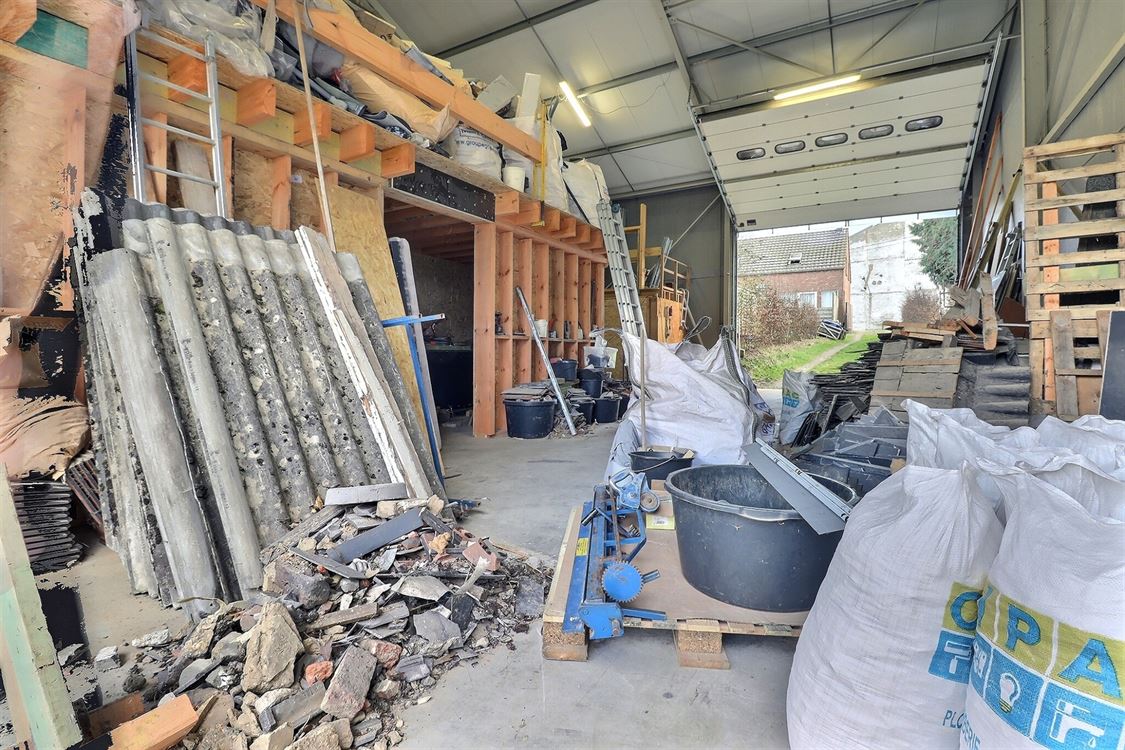 Immeuble de rapport à MARCHOVELETTE (0 chambre)