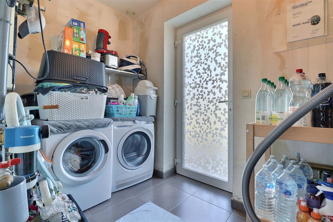 Villa/maison/ferme à Bois-De-Villers (3 chambres)