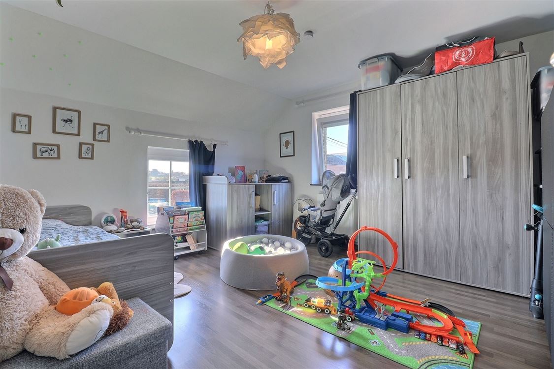 Villa/maison/ferme à Bois-De-Villers (3 chambres)