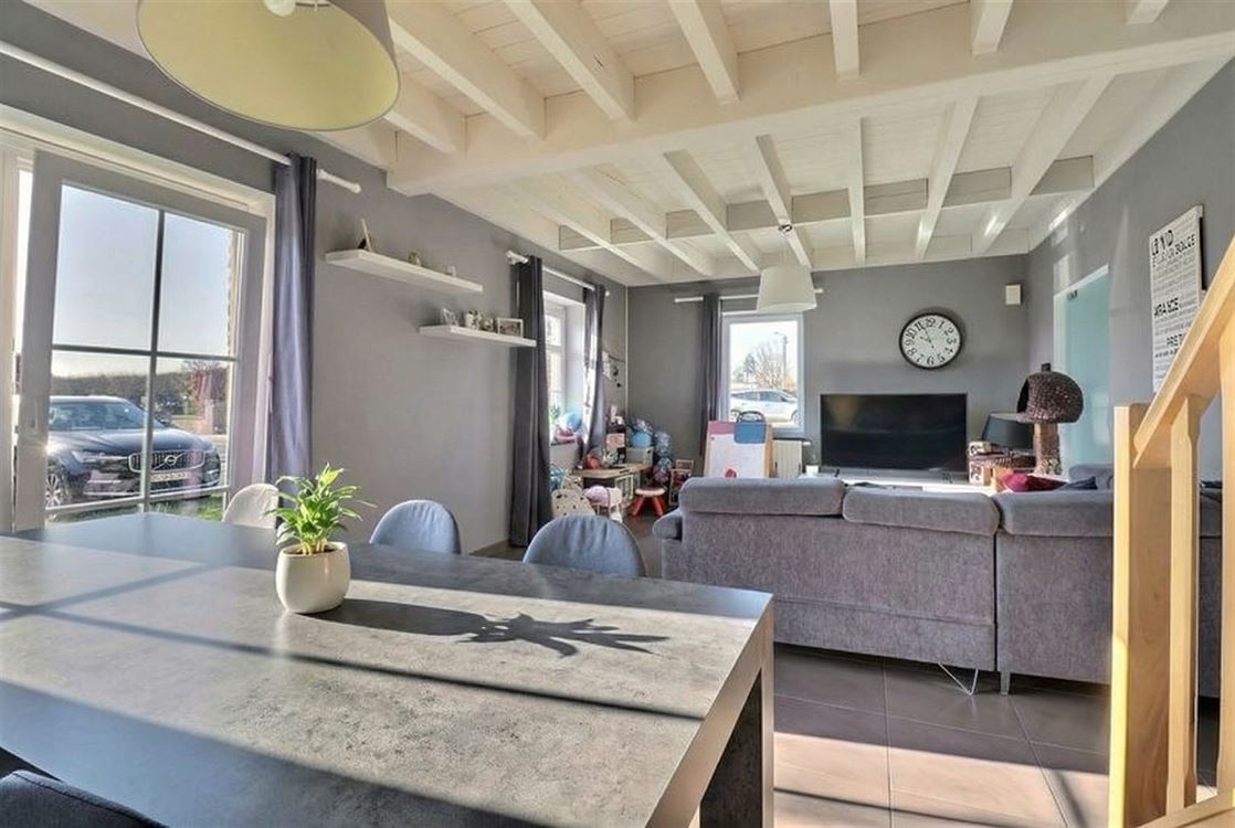 Villa/maison/ferme à Bois-De-Villers (3 chambres)