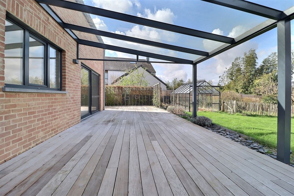 Villa/maison/ferme à ERPENT (3 chambres)