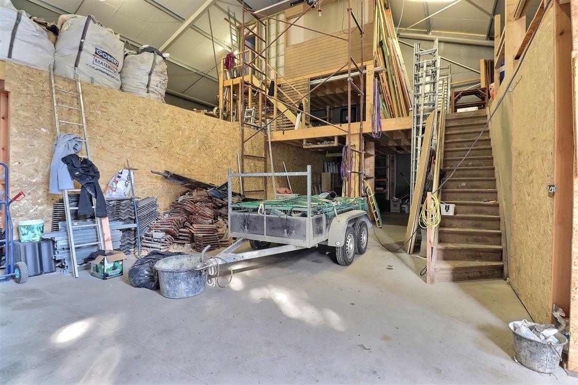 Immeuble de rapport à MARCHOVELETTE (0 chambre)