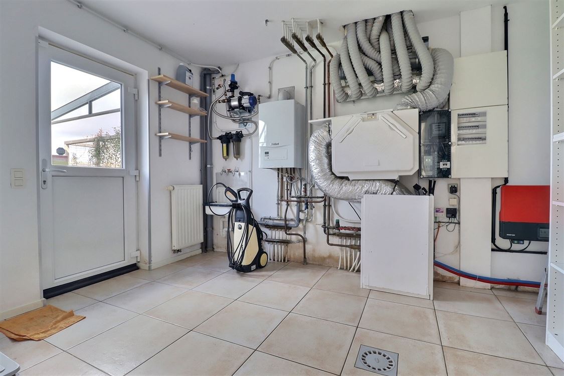 Villa/maison/ferme à ERPENT (3 chambres)