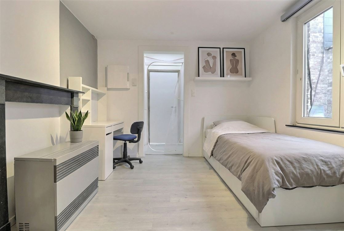 Studio à Saint-Servais (1 chambre)