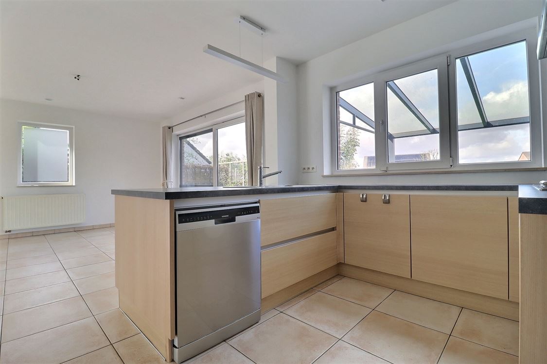 Villa/maison/ferme à ERPENT (3 chambres)