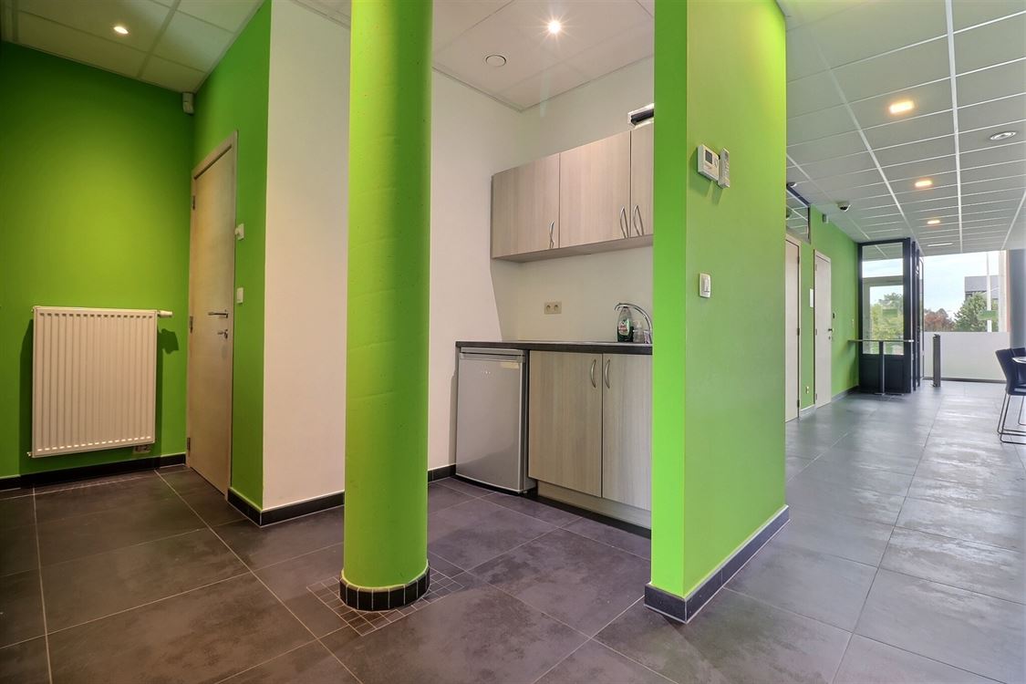 Local commercial à ERPENT (0 chambre)