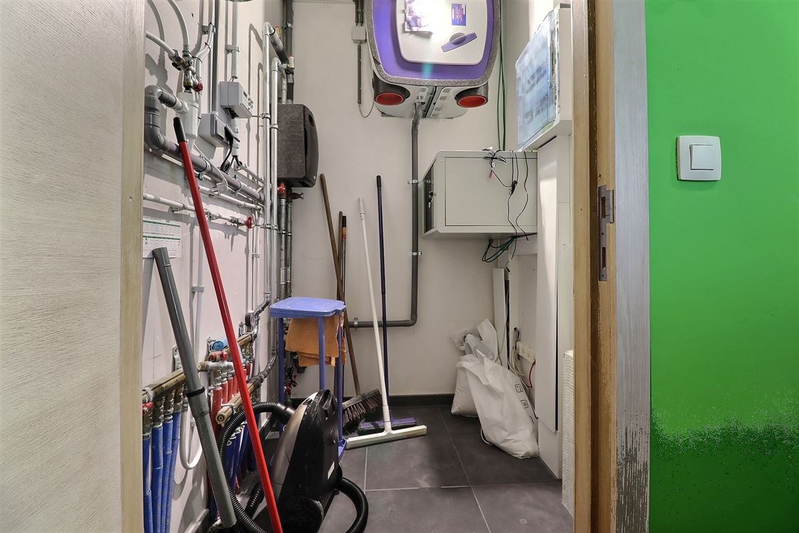 Local commercial à ERPENT (0 chambre)