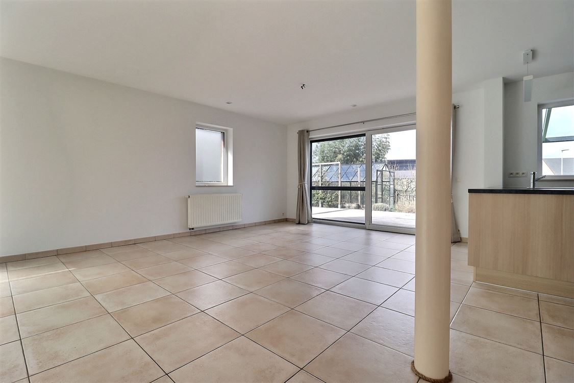 Villa/maison/ferme à ERPENT (3 chambres)