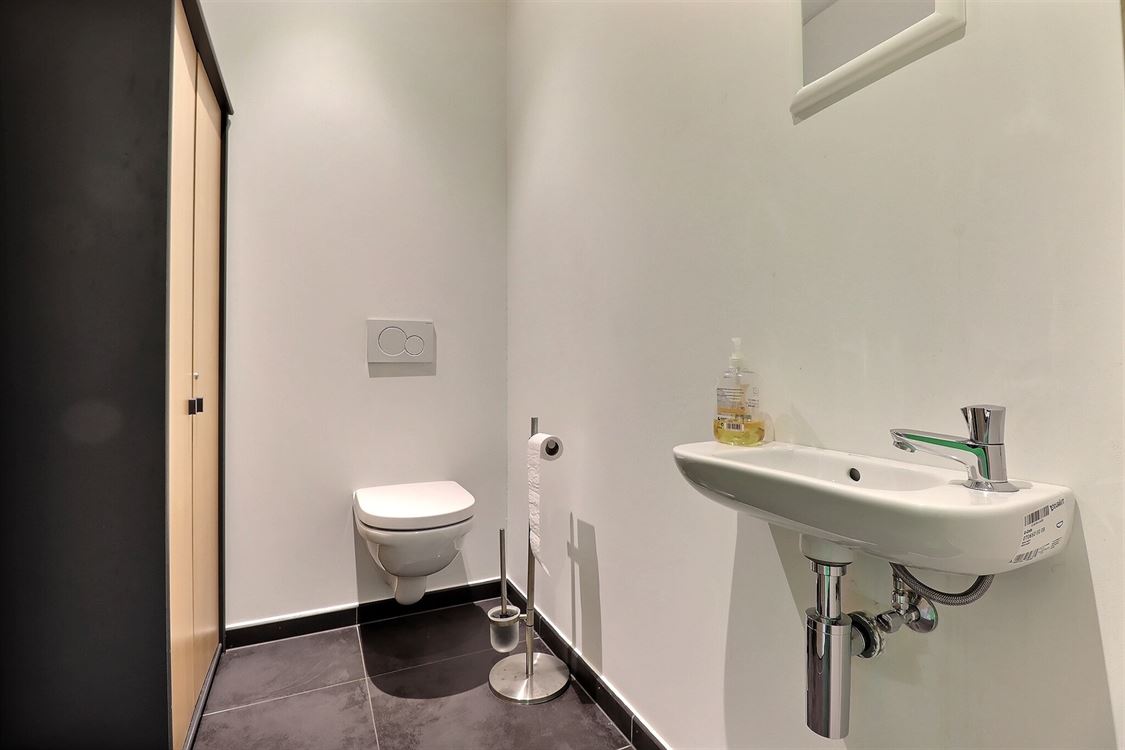 Local commercial à ERPENT (0 chambre)