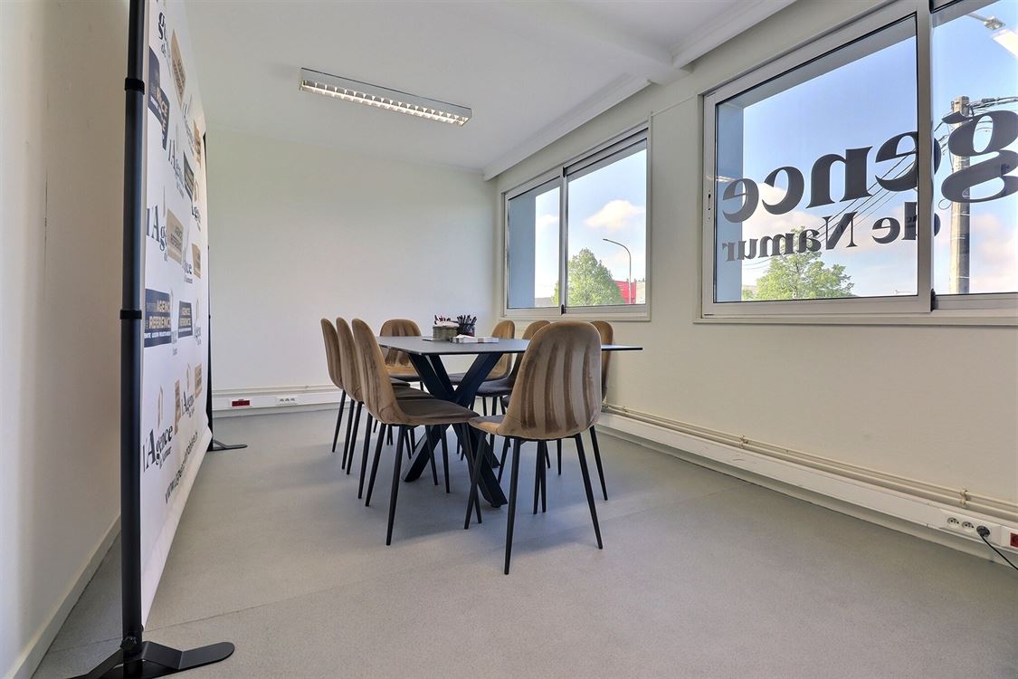 Local commercial à ERPENT (0 chambre)