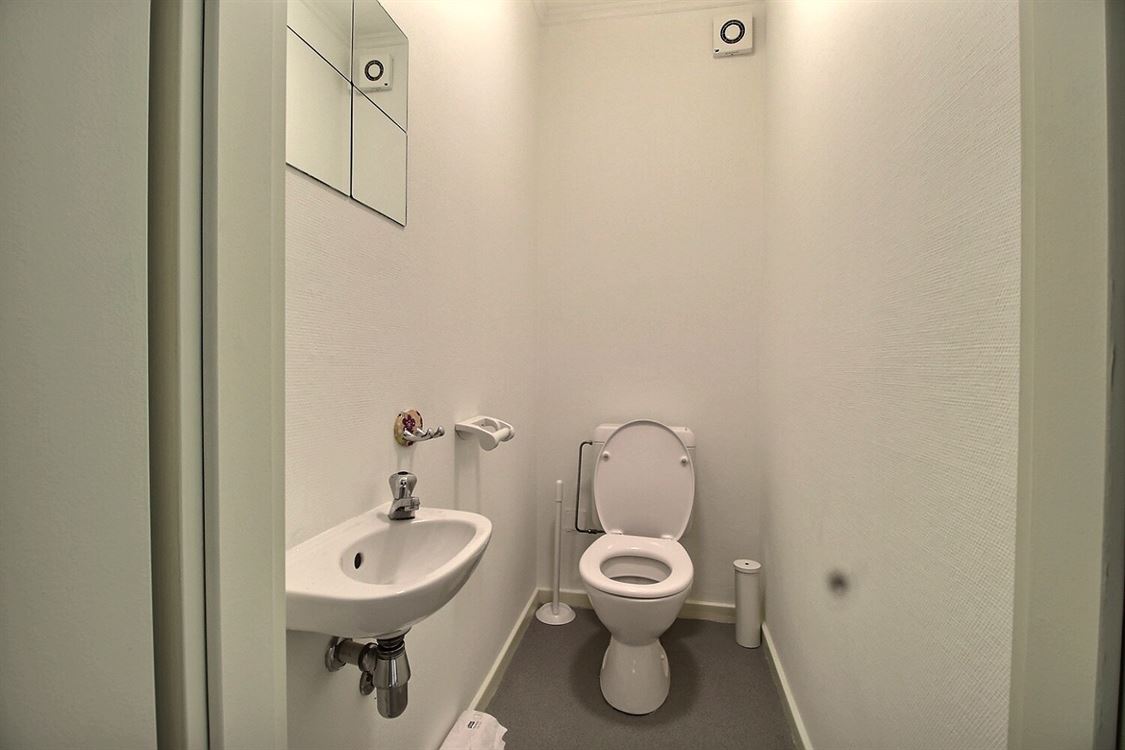 Local commercial à ERPENT (0 chambre)