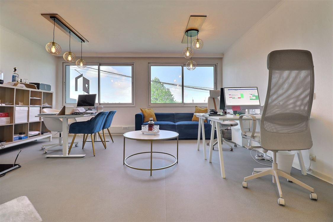 Local commercial à ERPENT (0 chambre)