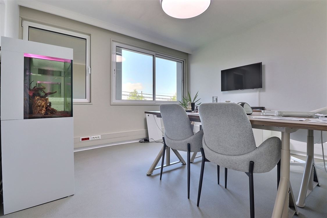 Local commercial à ERPENT (0 chambre)