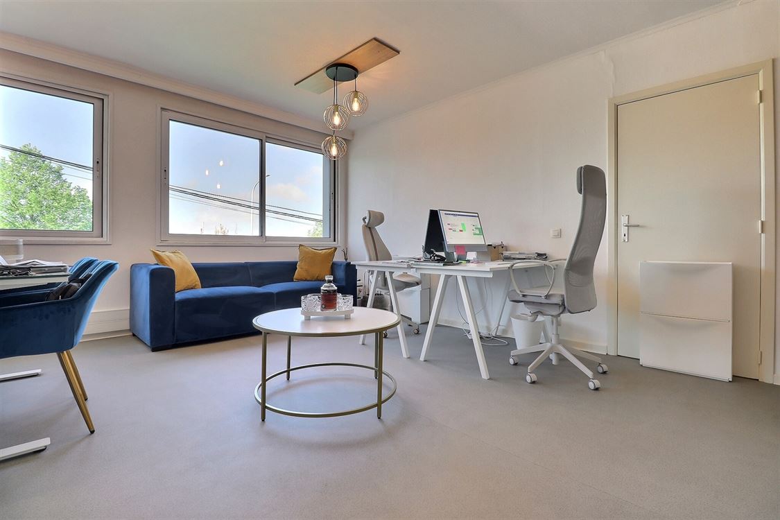 Local commercial à ERPENT (0 chambre)
