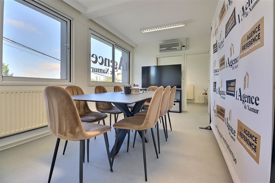 Local commercial à ERPENT (0 chambre)