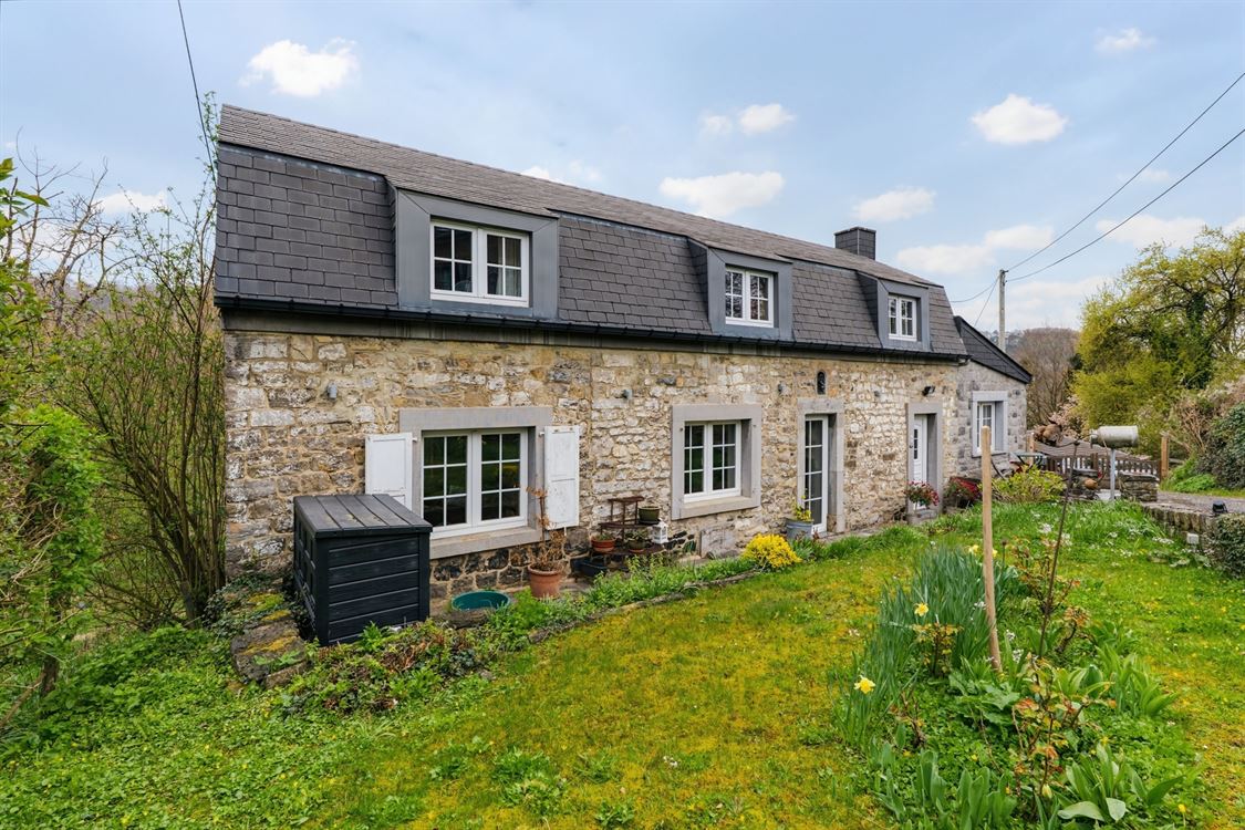 Villa/maison/ferme à LIVES-SUR-MEUSE (3 chambres)