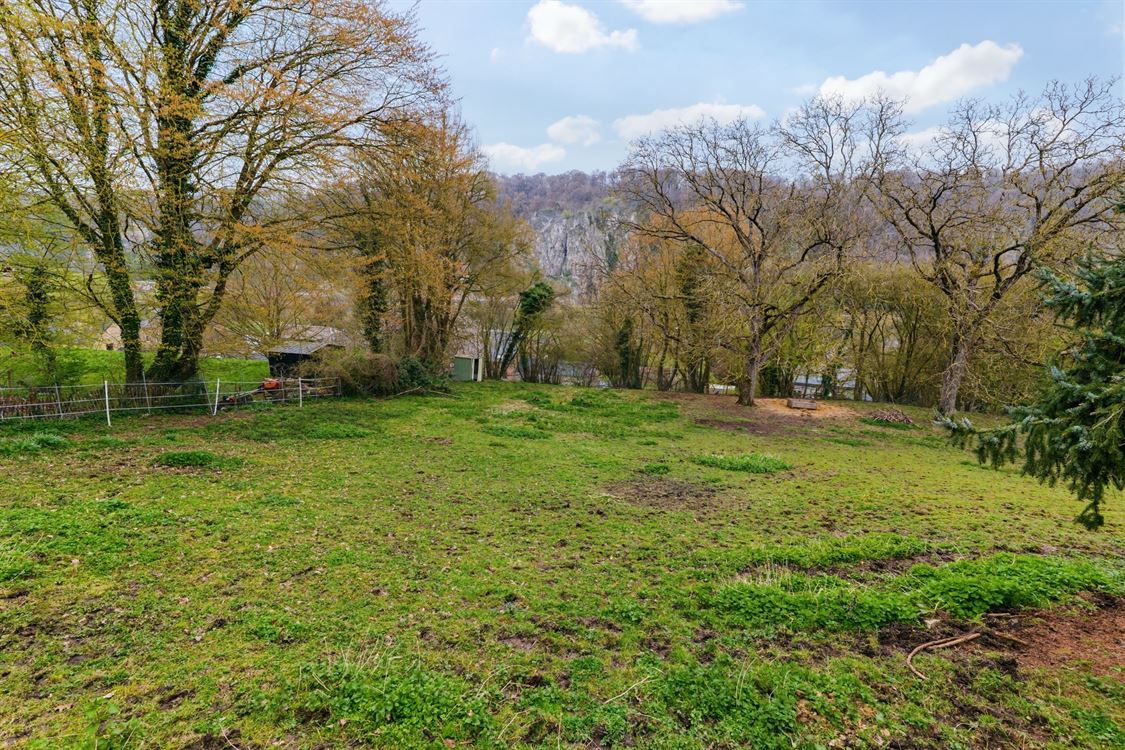 Villa/maison/ferme à LIVES-SUR-MEUSE (3 chambres)