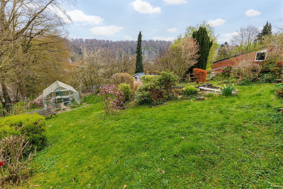 Villa/maison/ferme à LIVES-SUR-MEUSE (3 chambres)