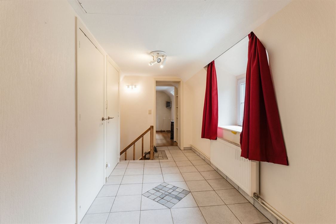 Villa/maison/ferme à LIVES-SUR-MEUSE (3 chambres)