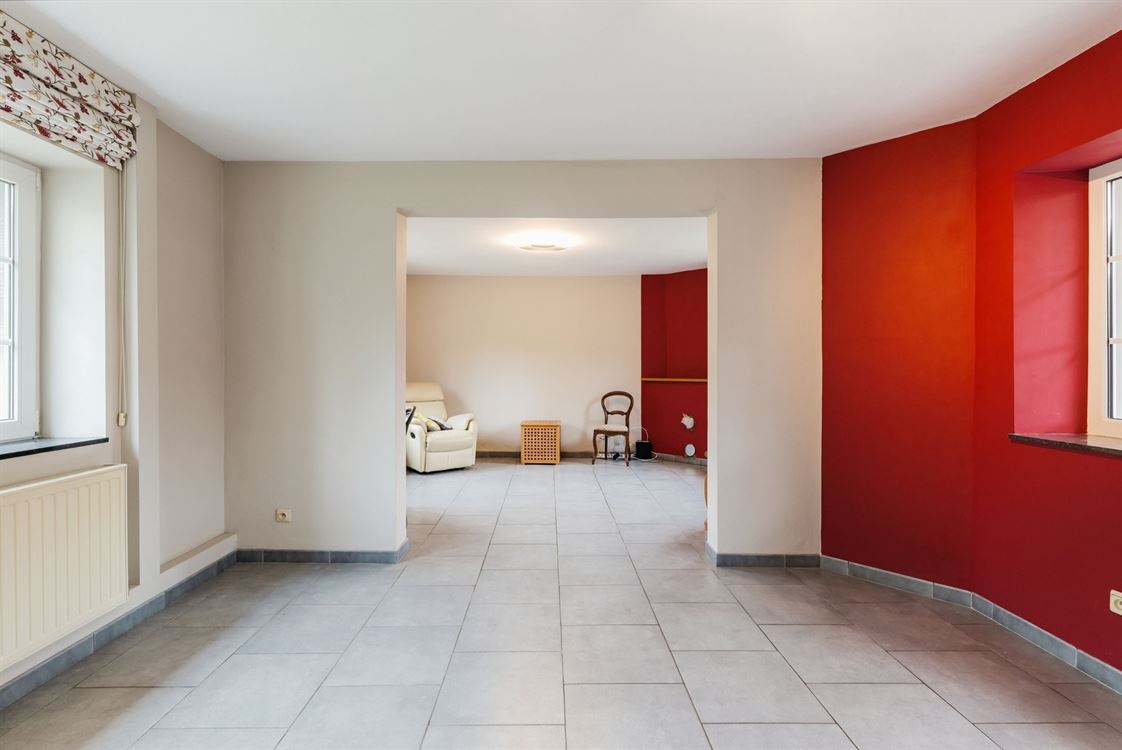 Villa/maison/ferme à LIVES-SUR-MEUSE (3 chambres)