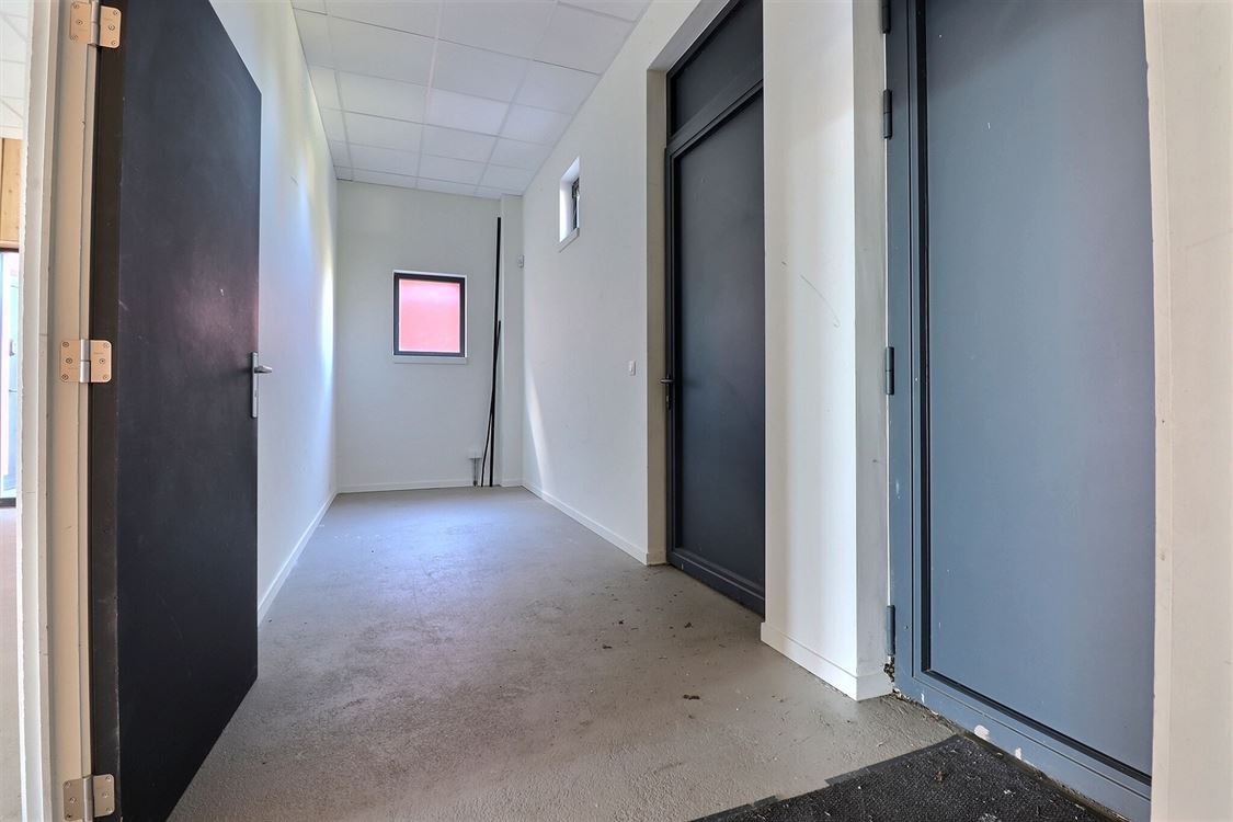 Local commercial à ERPENT (0 chambre)