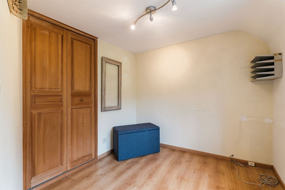 Villa/maison/ferme à LIVES-SUR-MEUSE (3 chambres)