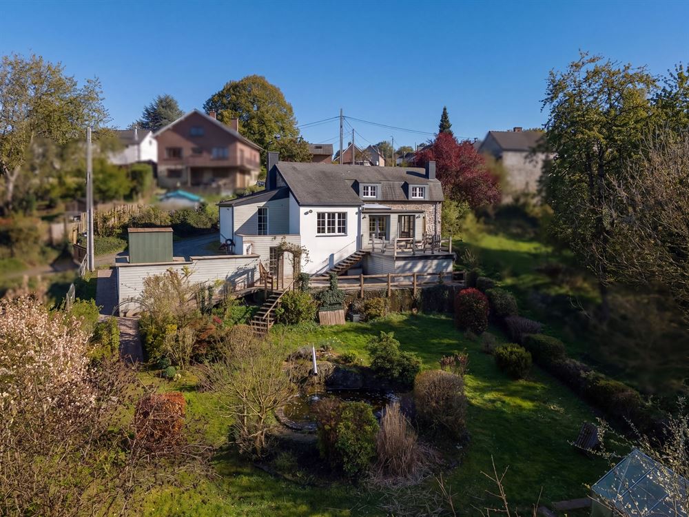 Villa/maison/ferme à LIVES-SUR-MEUSE (3 chambres)