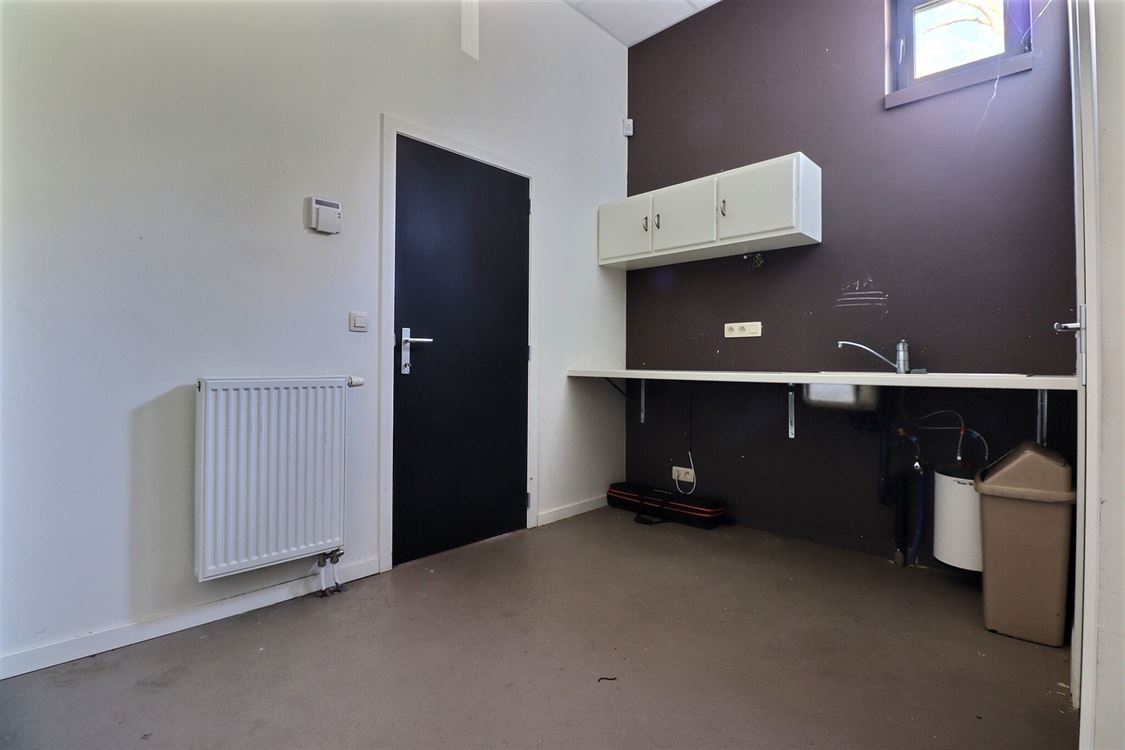 Local commercial à ERPENT (0 chambre)