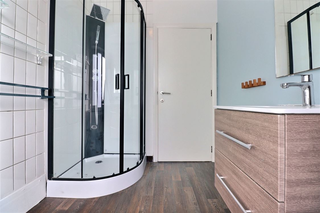 Villa/maison/ferme à NAMUR (5 chambres)