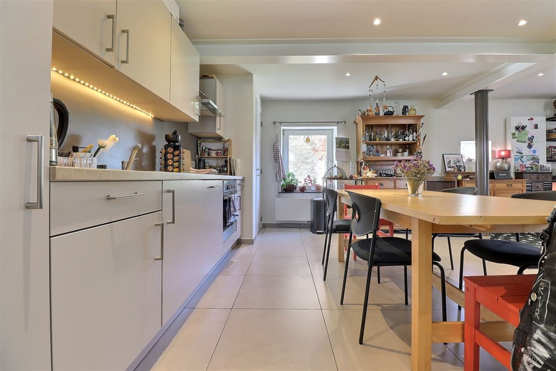 Villa/maison/ferme à ASSESSE (3 chambres)