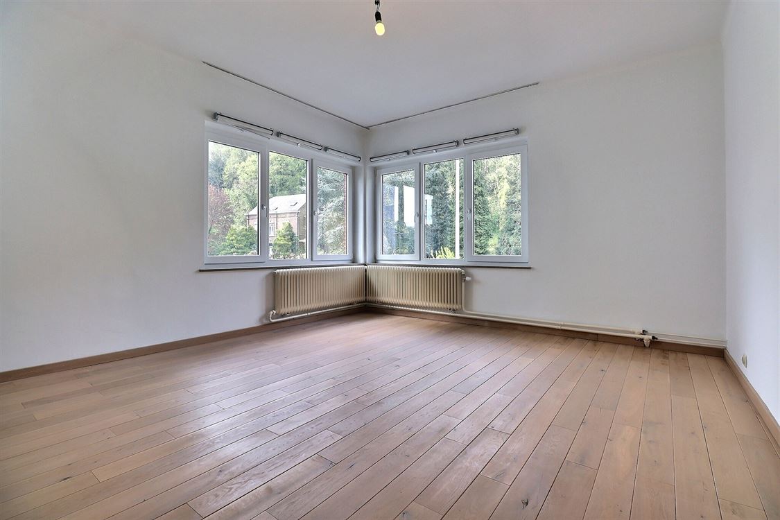 Villa/maison/ferme à NAMUR (5 chambres)