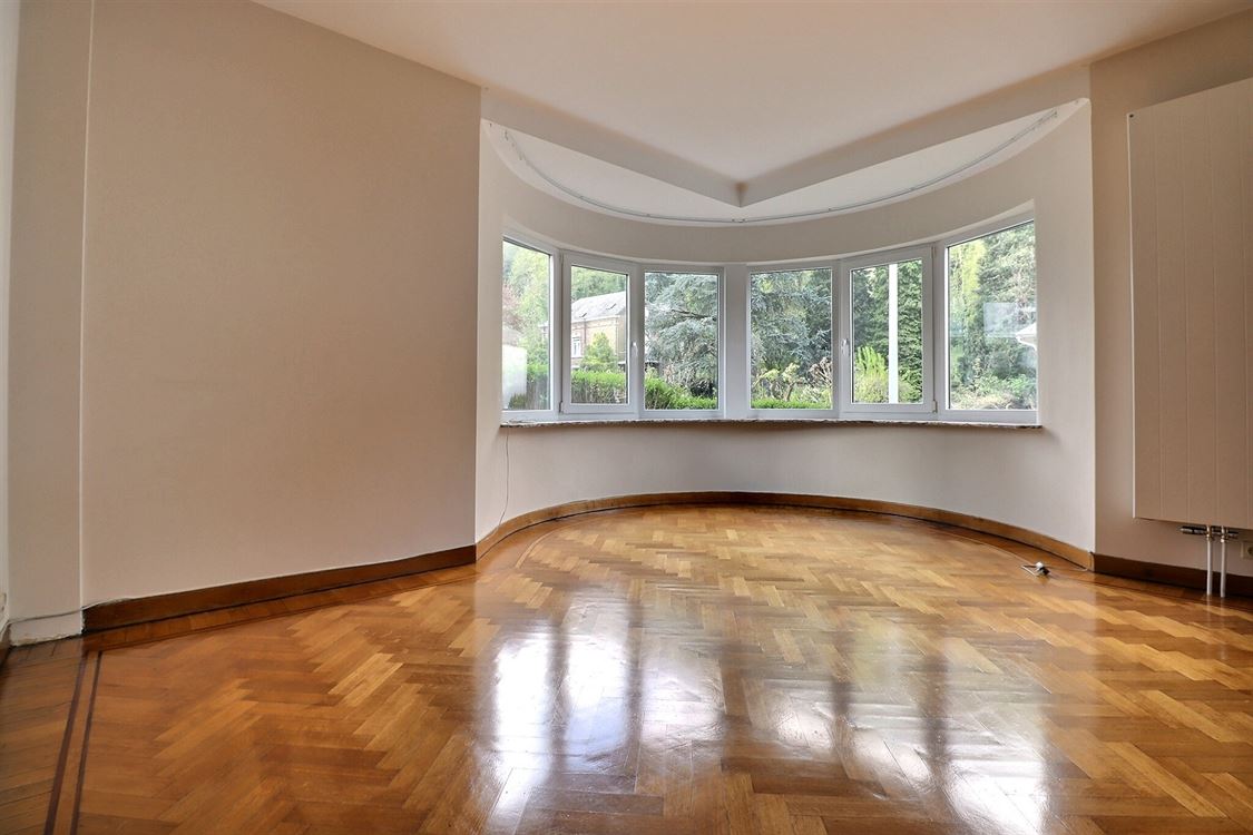 Villa/maison/ferme à NAMUR (5 chambres)