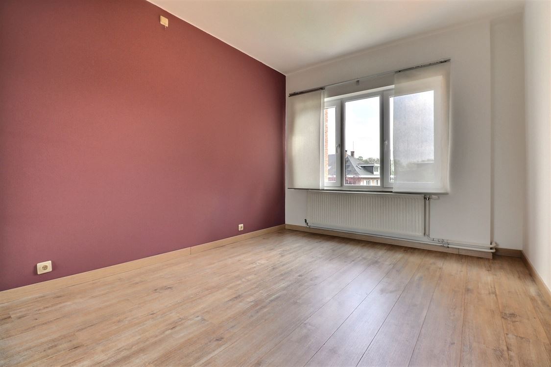 Villa/maison/ferme à NAMUR (5 chambres)