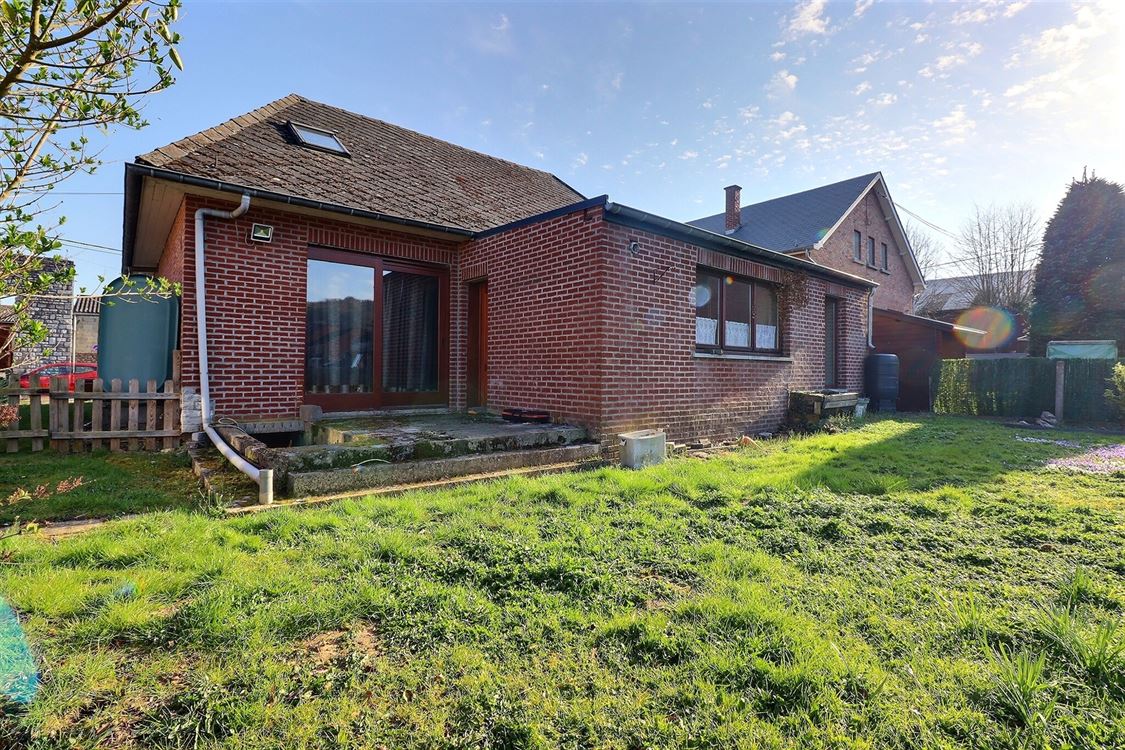 Villa/maison/ferme à ANHÉE (4 chambres)