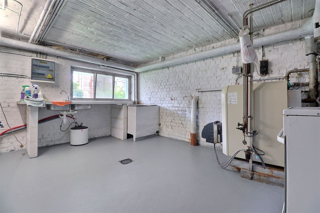 Villa/maison/ferme à NAMUR (5 chambres)