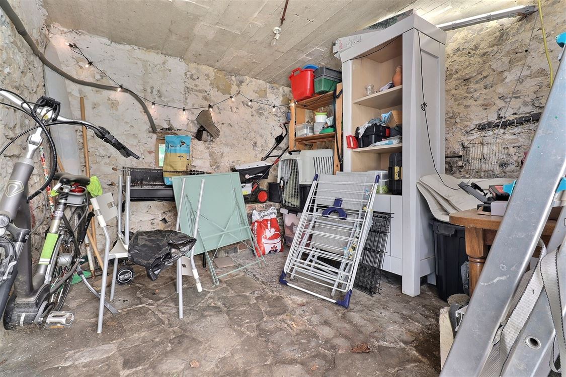 Villa/maison/ferme à ASSESSE (3 chambres)