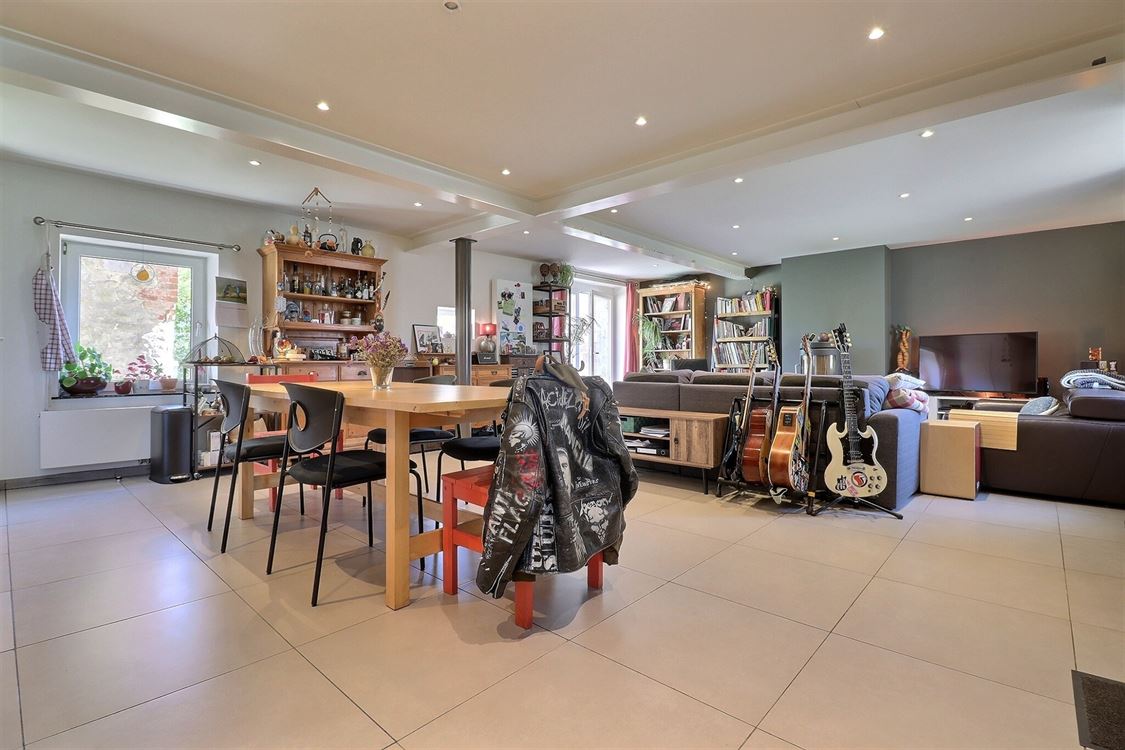 Villa/maison/ferme à ASSESSE (3 chambres)