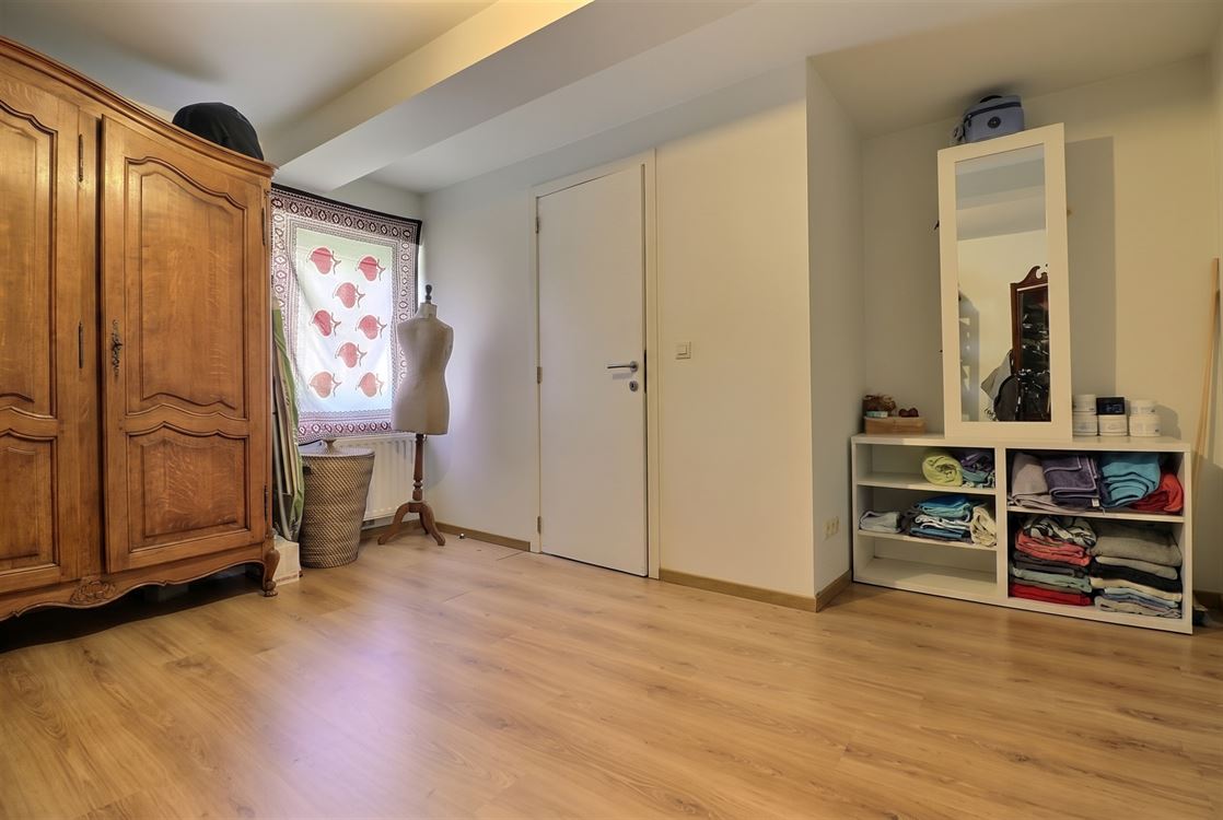 Villa/maison/ferme à ASSESSE (3 chambres)