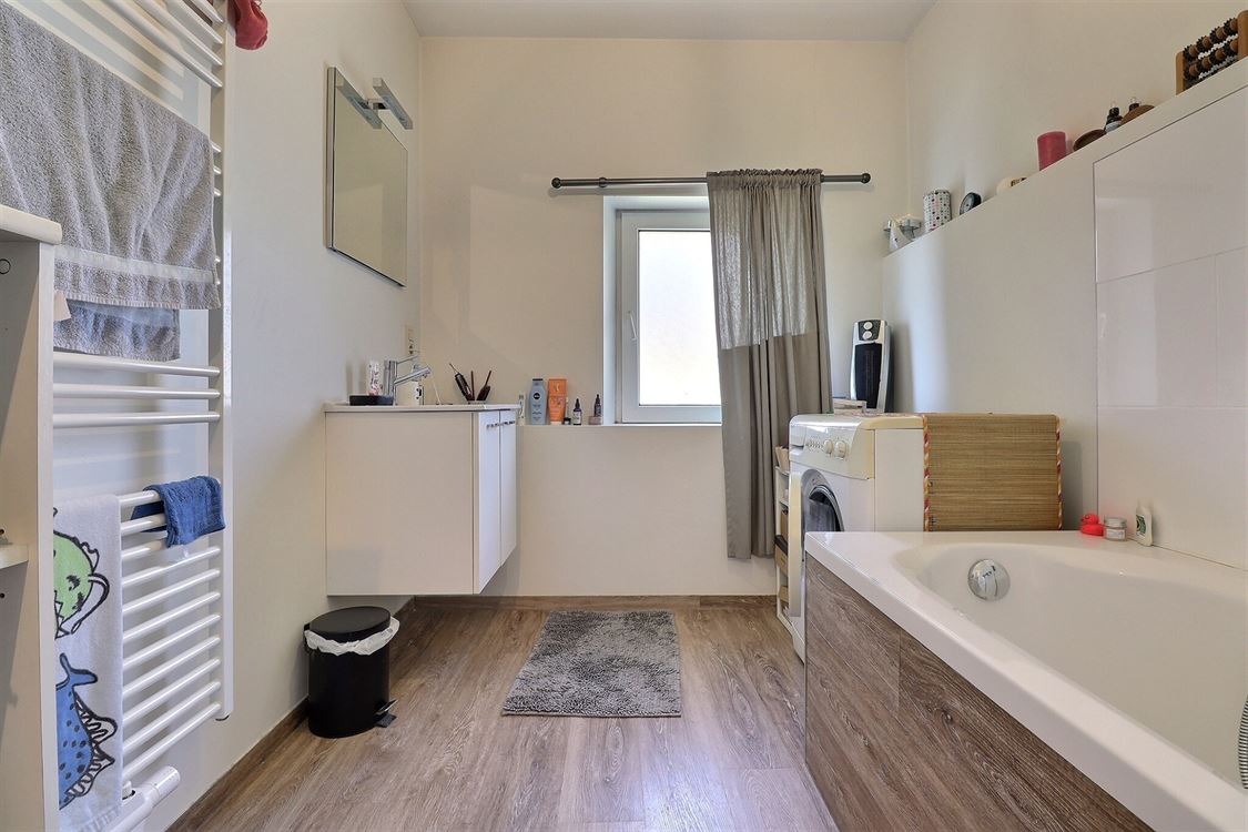 Villa/maison/ferme à ASSESSE (3 chambres)