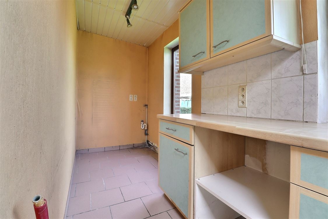 Villa/maison/ferme à ANHÉE (4 chambres)