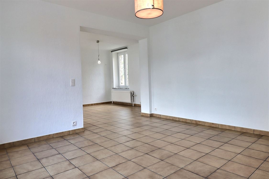 Villa/maison/ferme à PROFONDEVILLE (2 chambres)